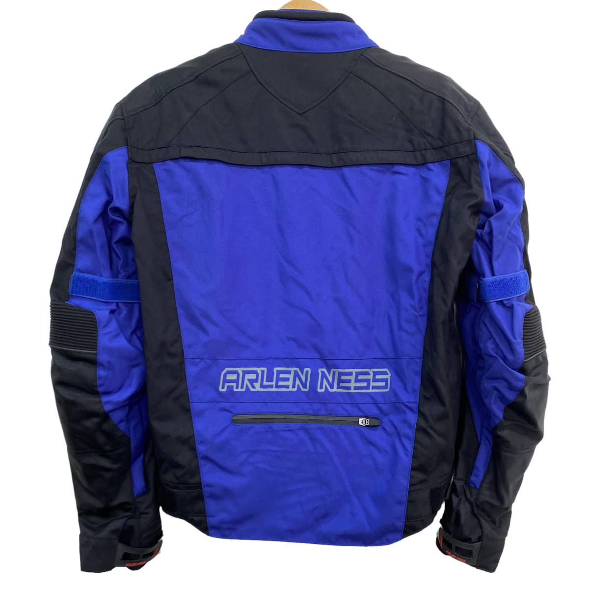 【即決】 ARLEN NESS アレンネス バイク用ジャケット 黒・青系 ブラック・ブルー系 Ｌサイズ　3693-100_画像2