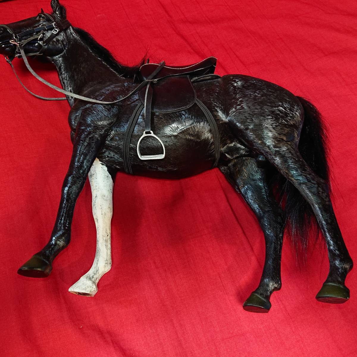 【中古/難あり】1/6 黒馬・ブラックホース＋乗馬用鞍＆馬具一式セット_画像8