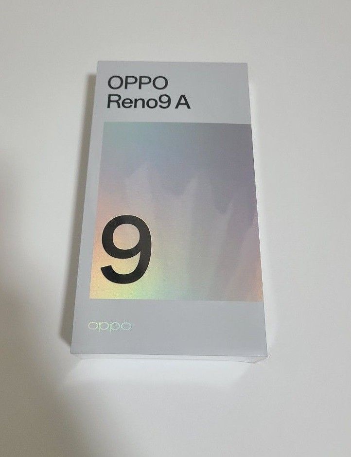 OPPO Reno9 A ムーンホワイト 128 GB SIMフリー-