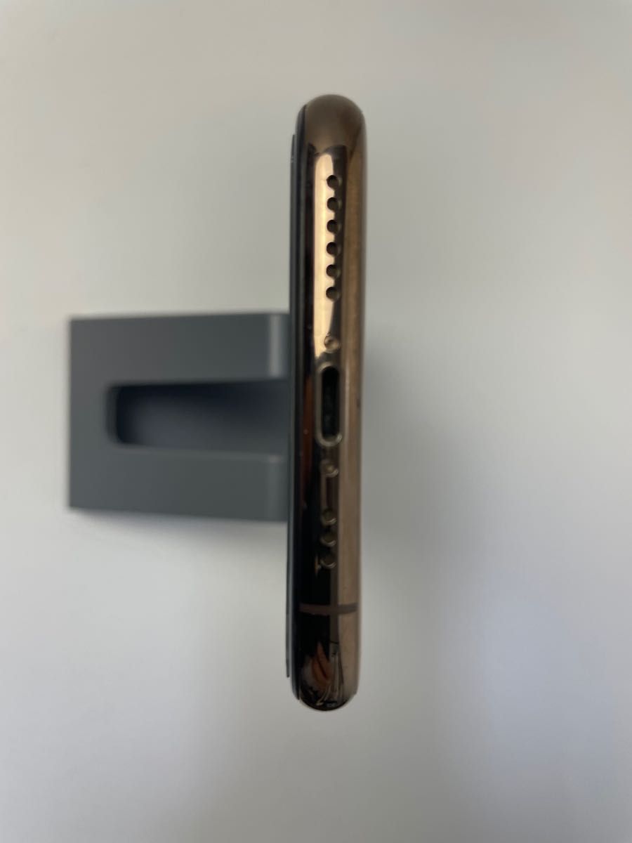 iPhone Xs Gold 512 GB SIMフリー【新品 電池 100%】