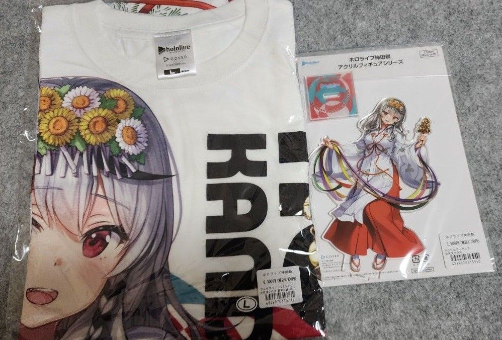 ホロライブ神田祭 フルグラフィックTシャツ アクリルスタンド 沙花叉クロヱ 巫女衣装ver. 