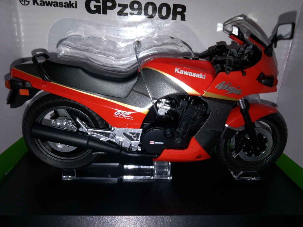 KAWASAKI、GPz900