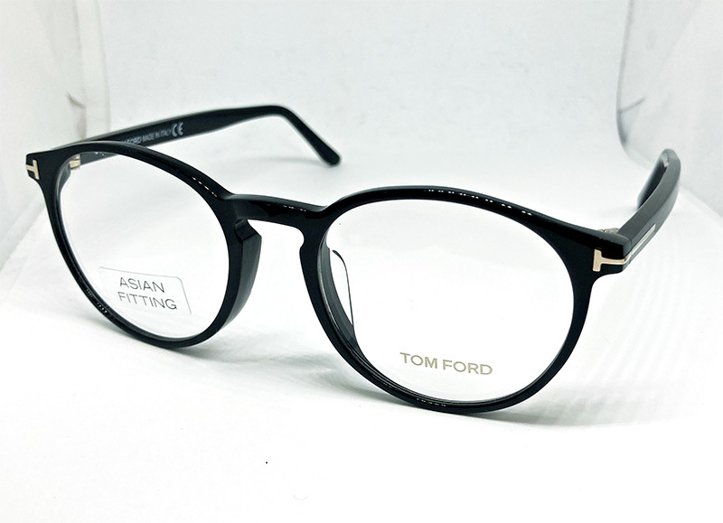 TOM FORD 正規品 眼鏡フレーム FT5524-F-001 黒縁 ブラック ボストン 新品 トムフォード アジアンフィット 度付き加工可_画像2