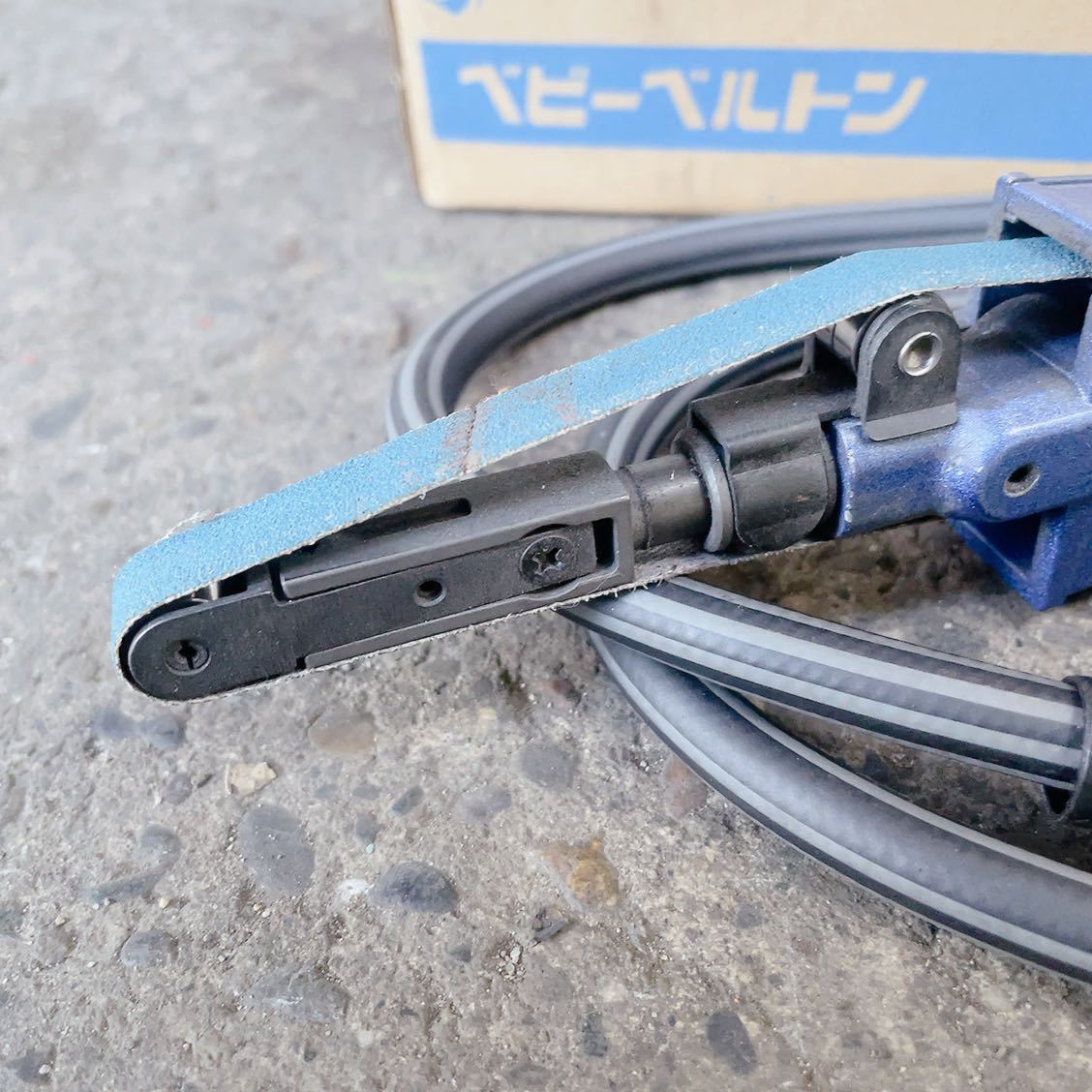 ★消耗少★　日東工器　NITTO KOHKI　エアーベルトサンダー　ベビーベルトン　BB-10B　工具_画像2