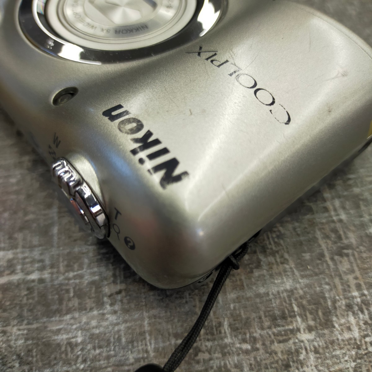 す724 デジカメ Nikon ニコン コンパクトデジタルカメラ COOLPIX A10 4.6-23.0mm 1:3.2-6.5 単三電池 5X WIDE OPTICAL ZOOM_画像9