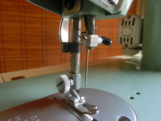 6AをS ジャノメミシン JANOME SEWING MACHINE TOKYO グリーン 緑 裁縫 手芸 ハンドクラフト レトロミシン 昭和 レトロ アンティーク_画像2