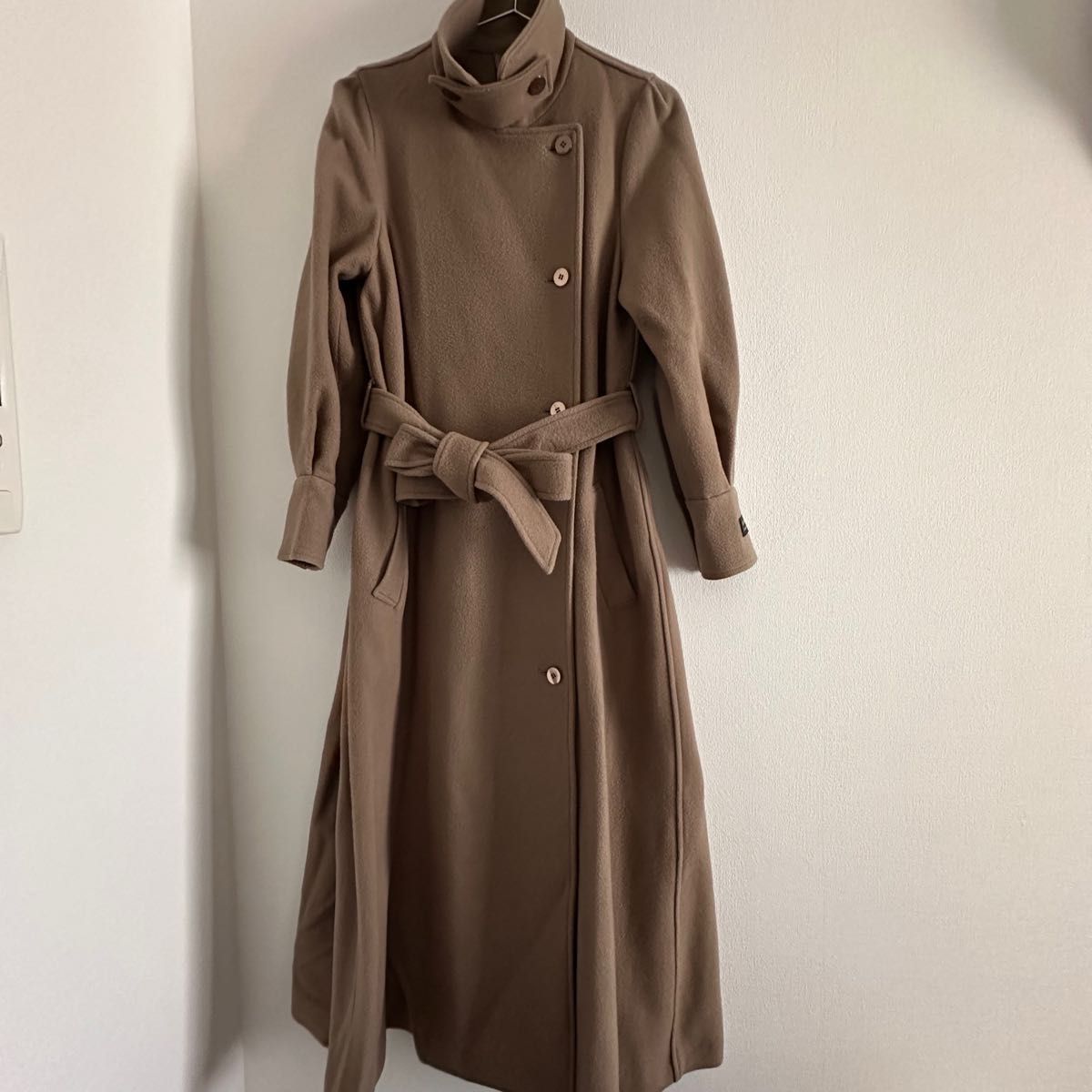 AMERI VINTAGE POOFY FLARE LONG COAT