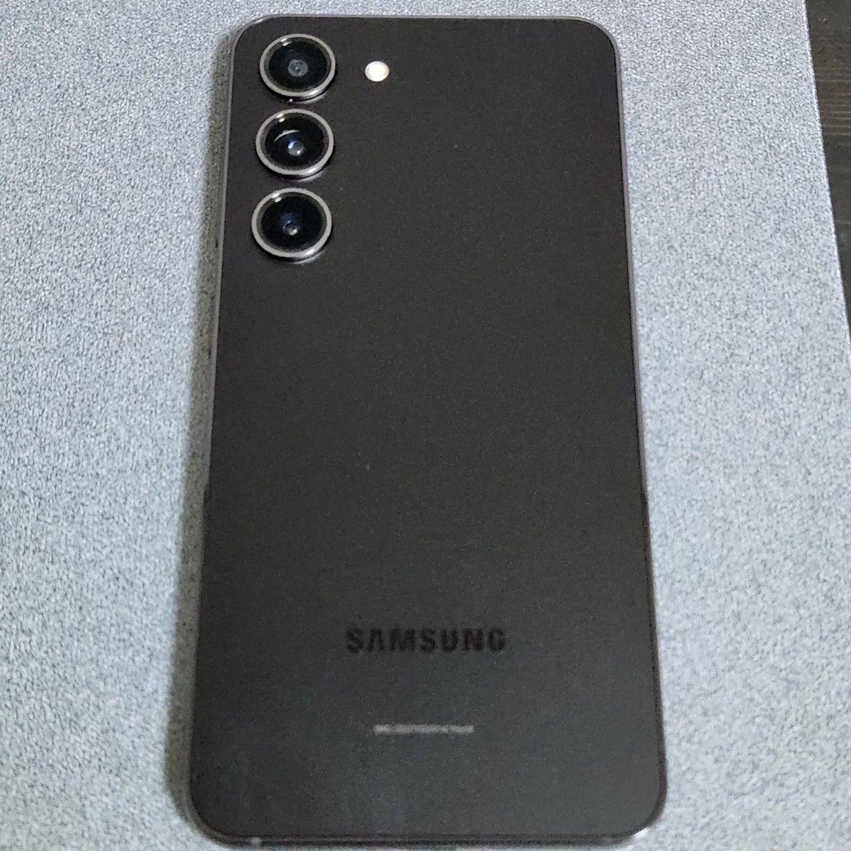【極美品】Galaxy S23 グローバル版 SIMフリーモデル
