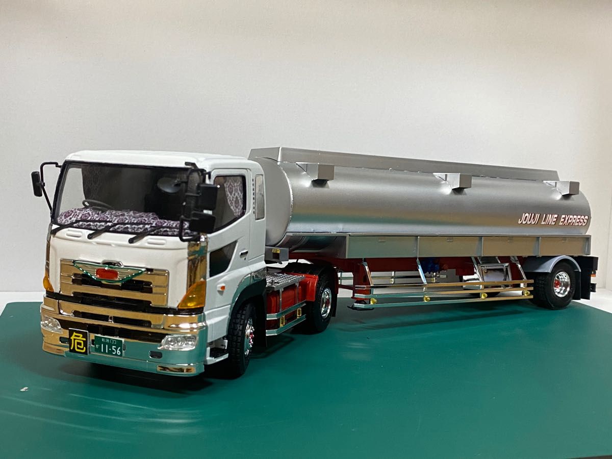 アオシマ 1/32 日野プロフィアタンクローリー バリューデコトラ アオシマ 1/32 日野プロフィアタンクローリー バリューデコトラ