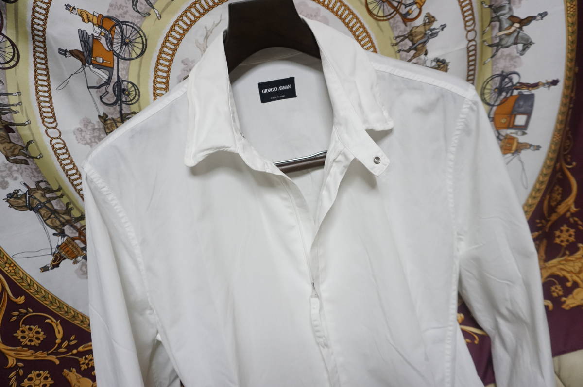 充実の品 GIORGIO ”11217 ブルゾンです。 ホワイトシャツ 襟ワイヤー