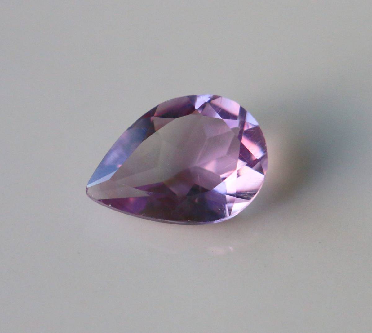 天然石　3.8ct　アメジスト　ペアシェープ　ルース　ブラジル産_画像2