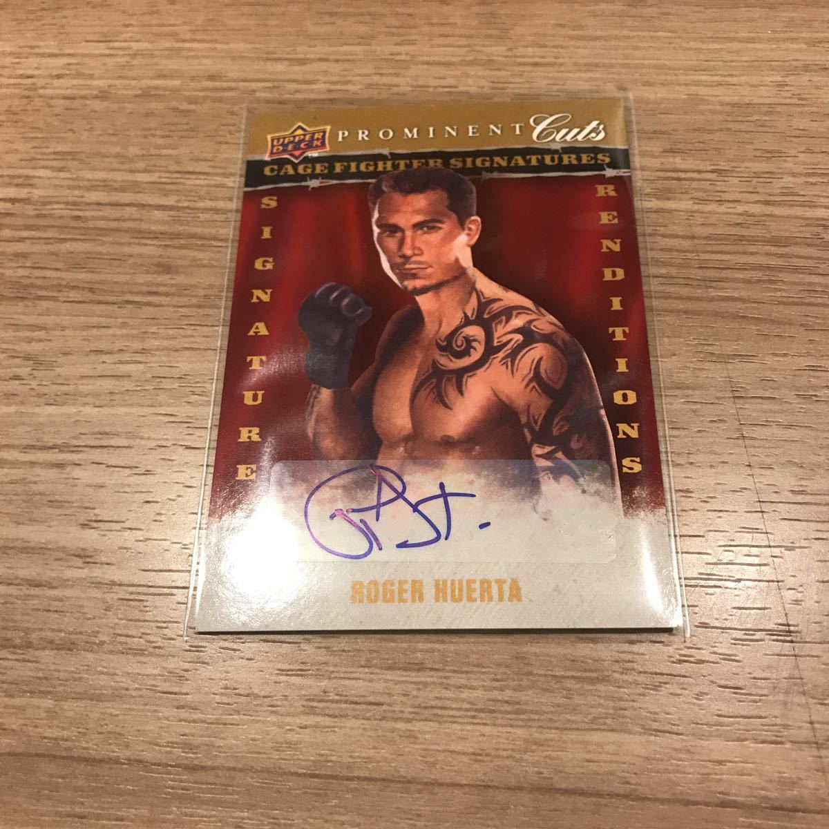 Roger Huerta 2009 Upper Deck Prominent Cuts auto 直筆サイン_画像1