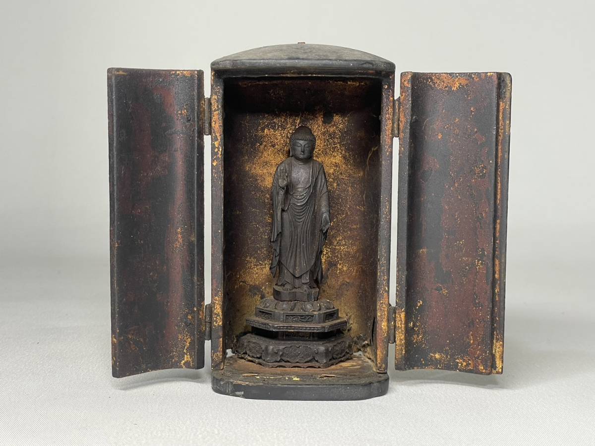 R5345D 送料無料 仏教美術 細密彫刻 木彫豆仏 厨子入 阿弥陀如来立像