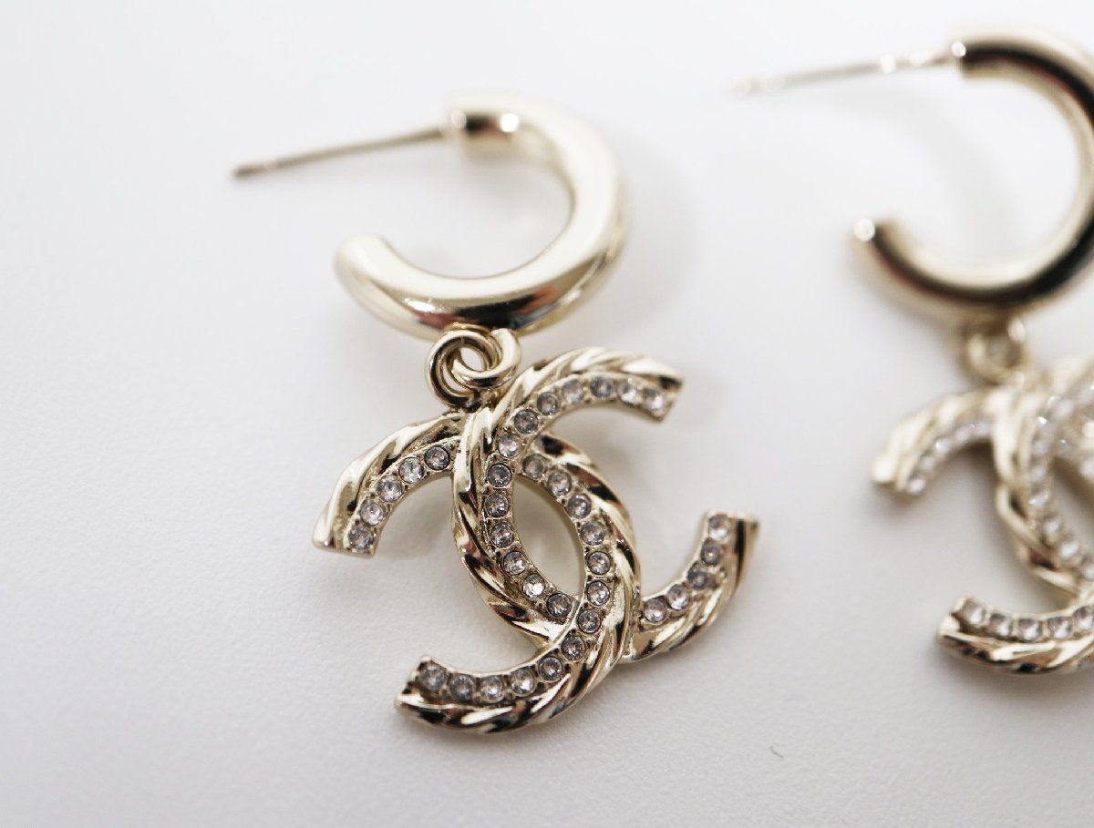 限定特価】 ココマーク B23B CHANEL シャネル CCロゴ アクセサリー