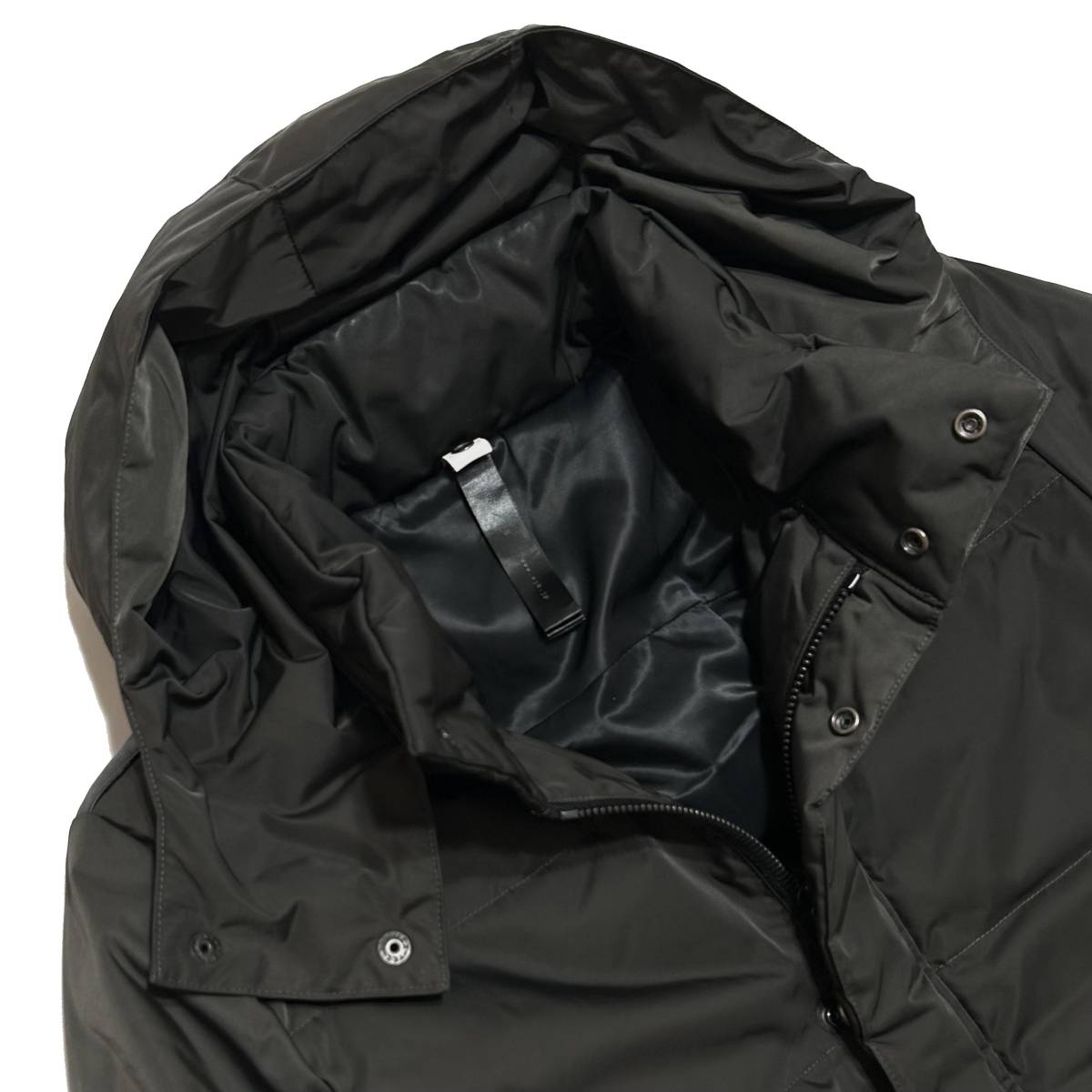 定価9 4万 wjk SEPARATE HOOD SIMPLE DOWN JACKET Sサイズ 定価9 4万 wjk SEPARATE HOOD SIMPLE DOWN JACKET Sサイズ