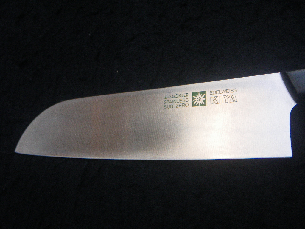 最新作の 小ぶりサイズ 149㎜ 万能 三徳包丁 ナイフ 日本製 Japan camp