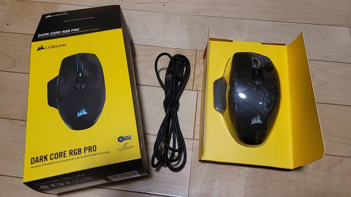 中古 CORSAIR DARK CORE RGB PRO Wireless ゲーミングマウス Bluetooth/有線/無線 対応 RGB搭載 CH-9315411-AP_画像1