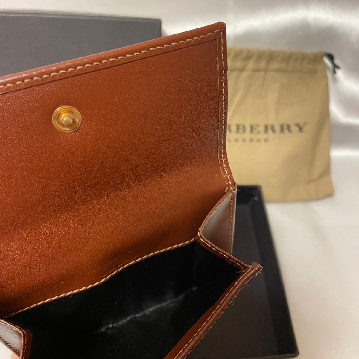 【新品同様・未使用】BURBERRY 二つ折り財布 シャドーホース チェック
