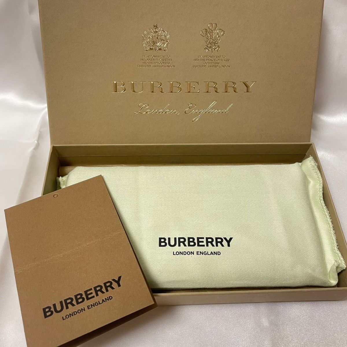 【新品未使用】BURBERRY バーバリー 長財布 箱付き チェック柄