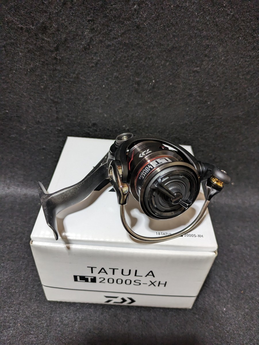 タトゥーラ　ダイワ　DAIWA　スピニングリールＴＡＴＵＲＡ ＬＴ2000S-ＸＨ 新品未使用_画像4