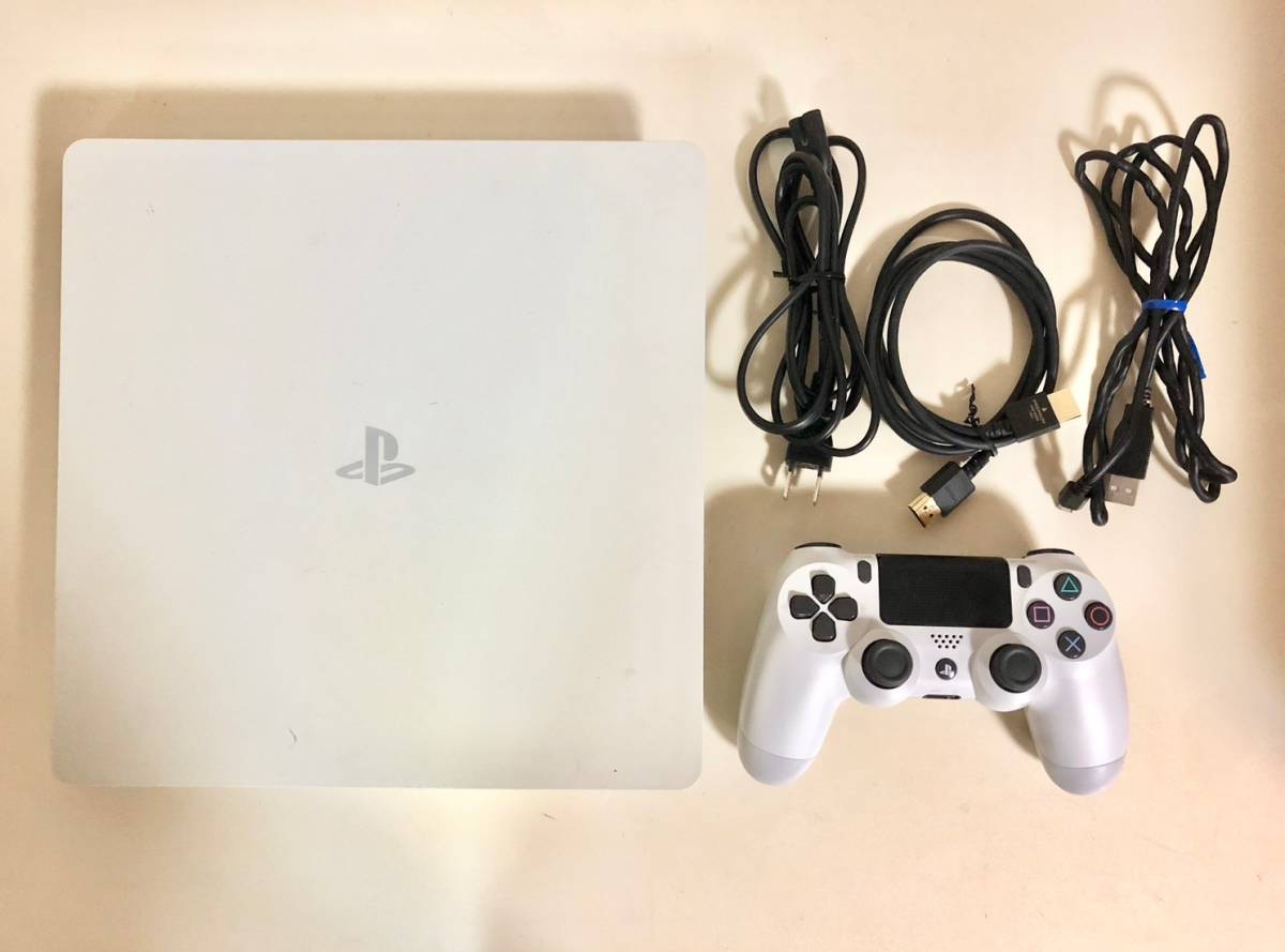 PlayStation 4 グレイシャー・ホワイト 1TB (CUH-2000B)-