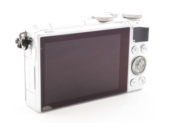 f506☆実用品☆ Nikon ニコン Nikon1 J5 ボディ-