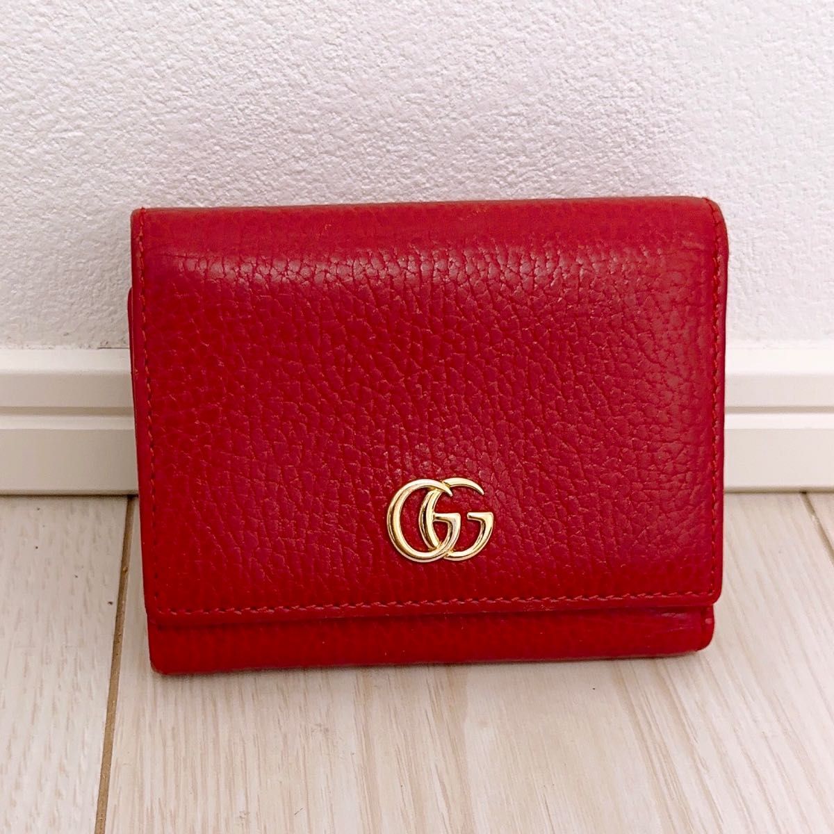 美品》GUCCI(グッチ)折財布｜PayPayフリマ