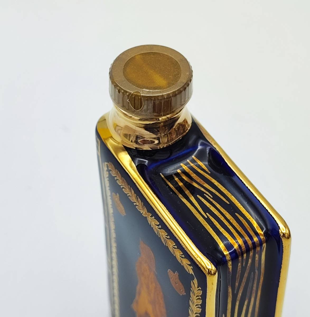 CAMUS NAPOLEON BOOK COGNAC 22K GOLD 約40度 約50ml【カミュ CAMUS NAPOLEON BOOK COGNAC 22K GOLD 約40度 約50ml【カミュ