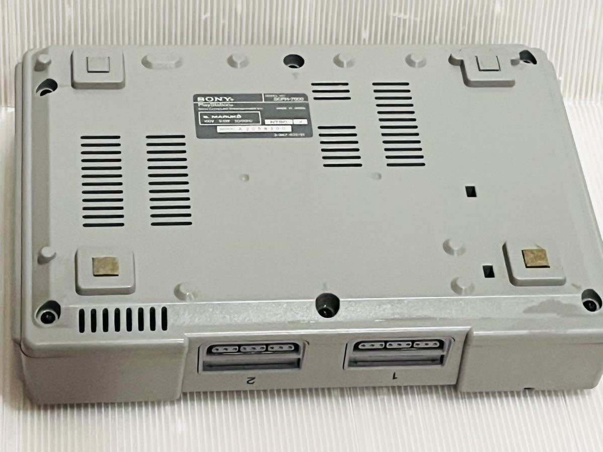 動作確認のみ ほぼ新品未使用 極上美品 PS SCPH-7000 動作確認のみ ほぼ新品未使用 極上美品 PS SCPH-7000