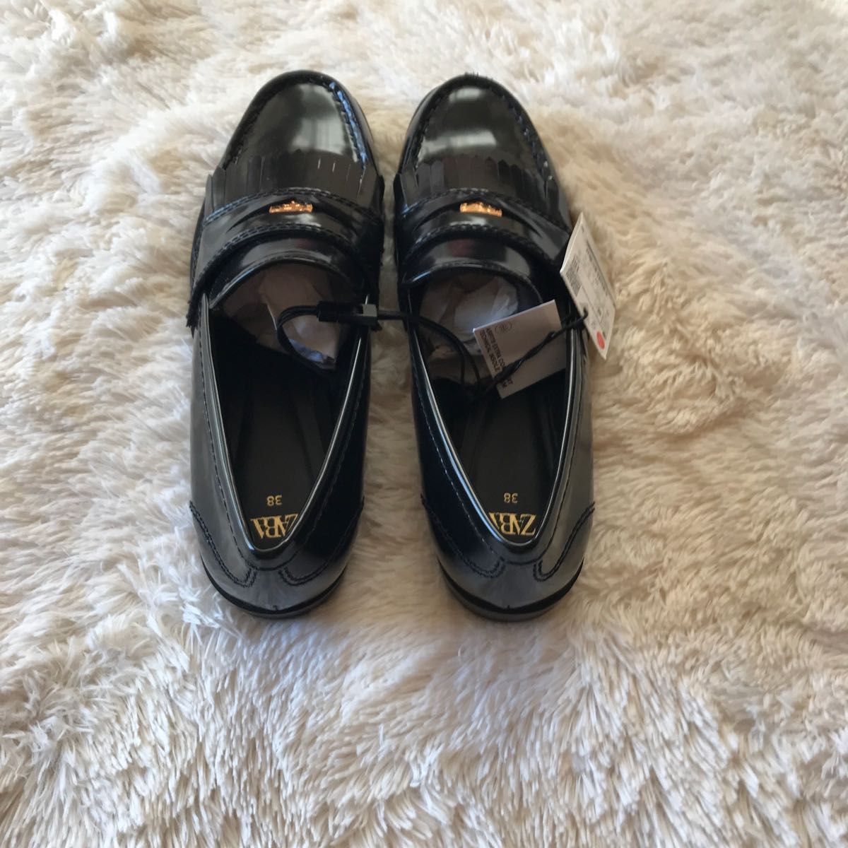 ZARA フラットローファー メタルディテール 完売品 未使用 新品 ZARA フラットローファー メタルディテール 完売品 未使用 新品