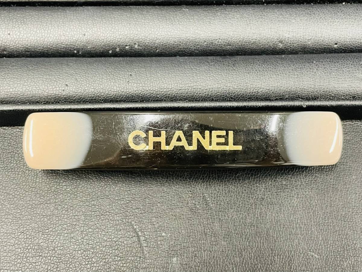 話題の行列 ピンク ブラック ロゴ 髪留め バレッタ シャネル ☆CHANEL