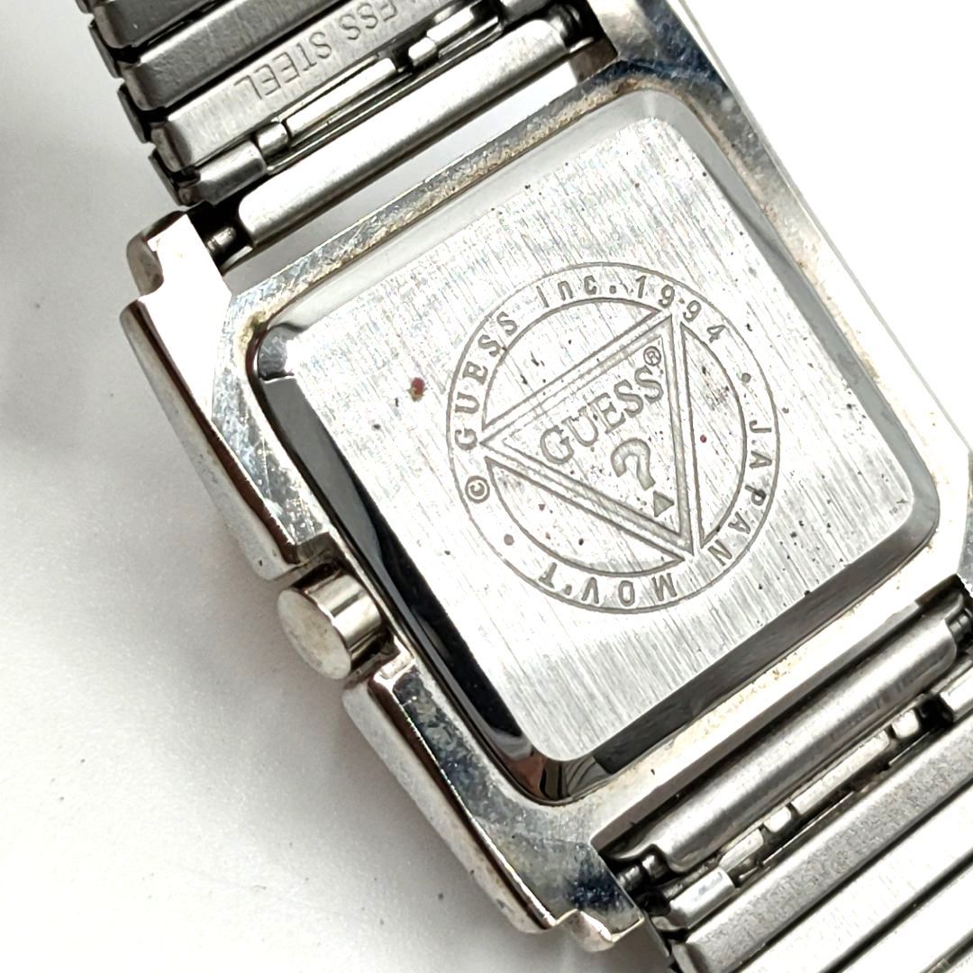 【電池切れ　ベルト破損】GUESS　ゲス　クォーツ腕時計　スクエア　カラフル文字盤　ケース幅：2.5　