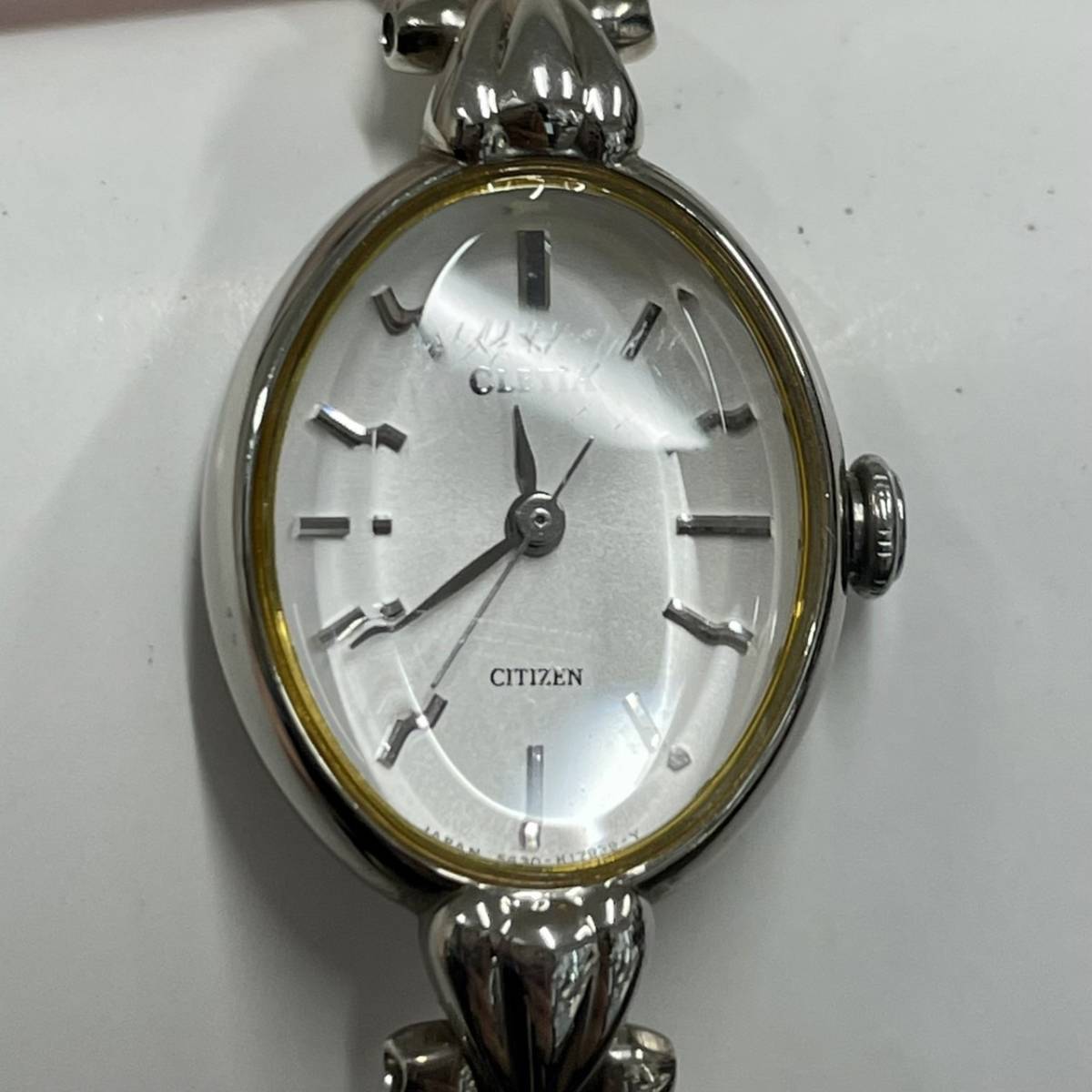 【電池切れ】CITIZEN シチズン CLETIA クレティア クォーツ 腕時計 シルバー文字盤 オーバル カットガラス レディース 5430-H10627の画像8