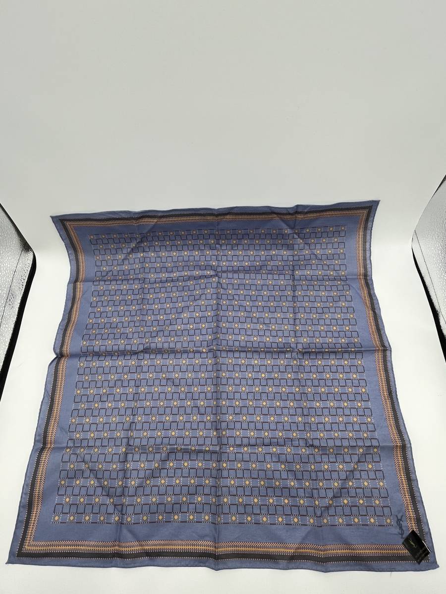 【シール付き未使用品】Yves Saint Laurent イヴサンローラン ハンカチ スカーフ ブルー系 ロゴ刺繍 コットン 48×48の画像1