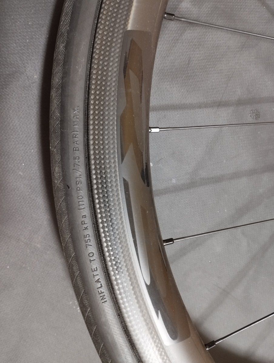 NOVATEC R3 38mm ノバテック カーボンホイール前後 タイヤ NOVATEC R3 38mm ノバテック カーボンホイール前後 タイヤ