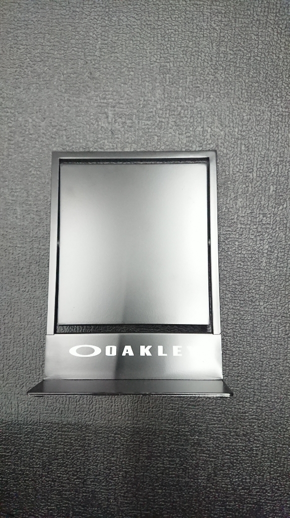 【非売品】OAKLEY【スタンドミラー】約21㎝×約16㎝（約1.1㎏）【オークリー】スタンドミラー（ブラック）現品のみ_画像2