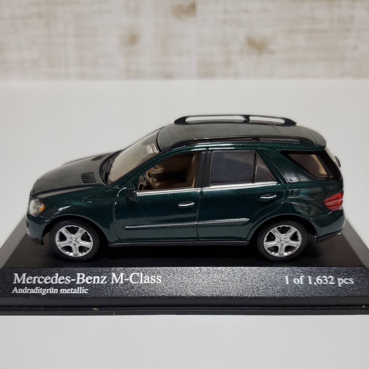 1/43 ミニチャンプス MINICHAMPS/Mercedes-Benz M-Class 2005 Andraditgrun metallic/メルセデス・ベンツ Mクラス グリーンメタリックの画像1