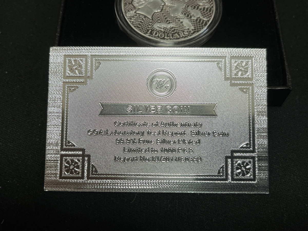 【W138】オーストラリア銀貨　2019年蛇紀念コイン １ドル 1オンス 証明書付 約30g Worth Collection 磁石に付かない _画像5