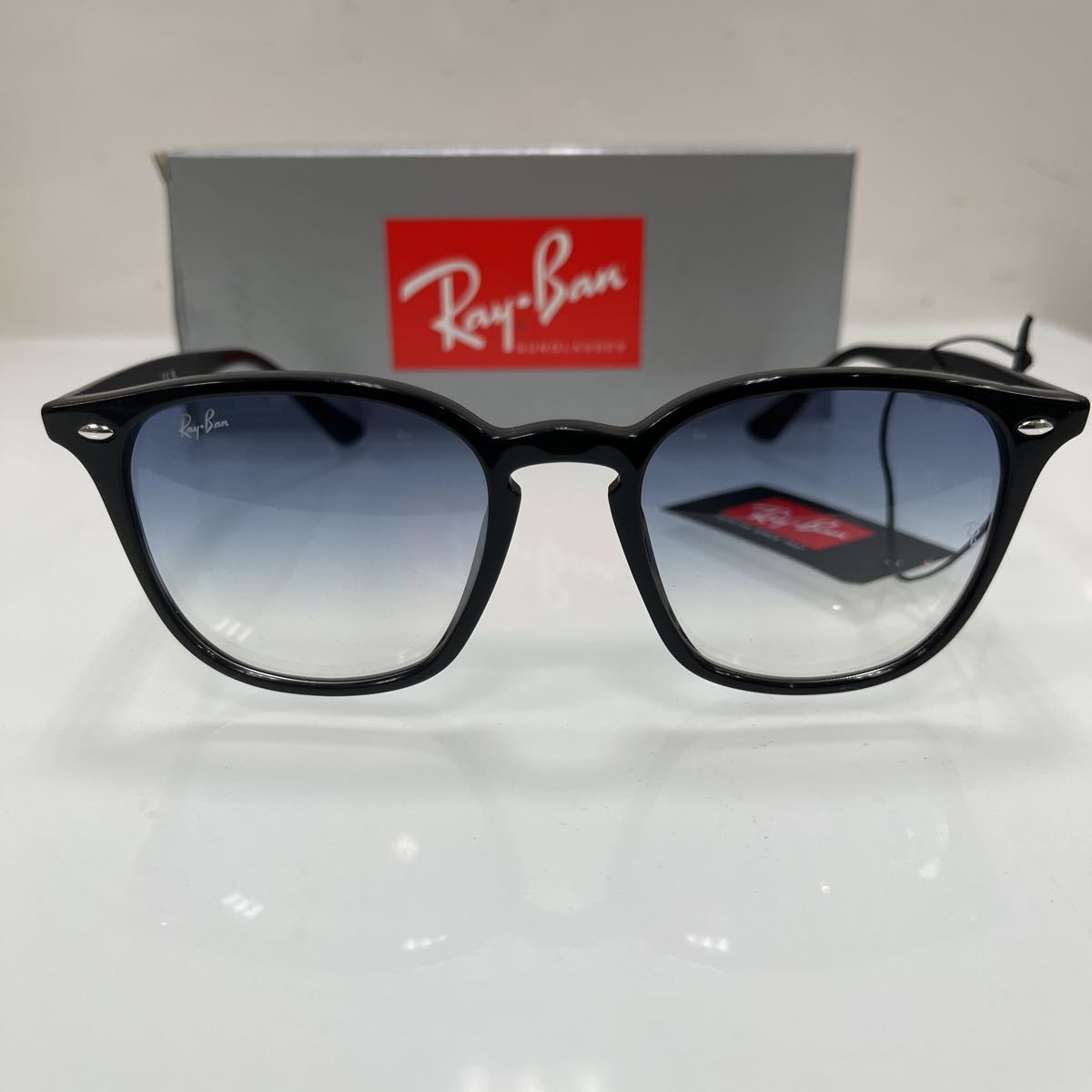 RayBan RB4258F 601/19 52 ブラック/ライトブルーグラデーション 正規