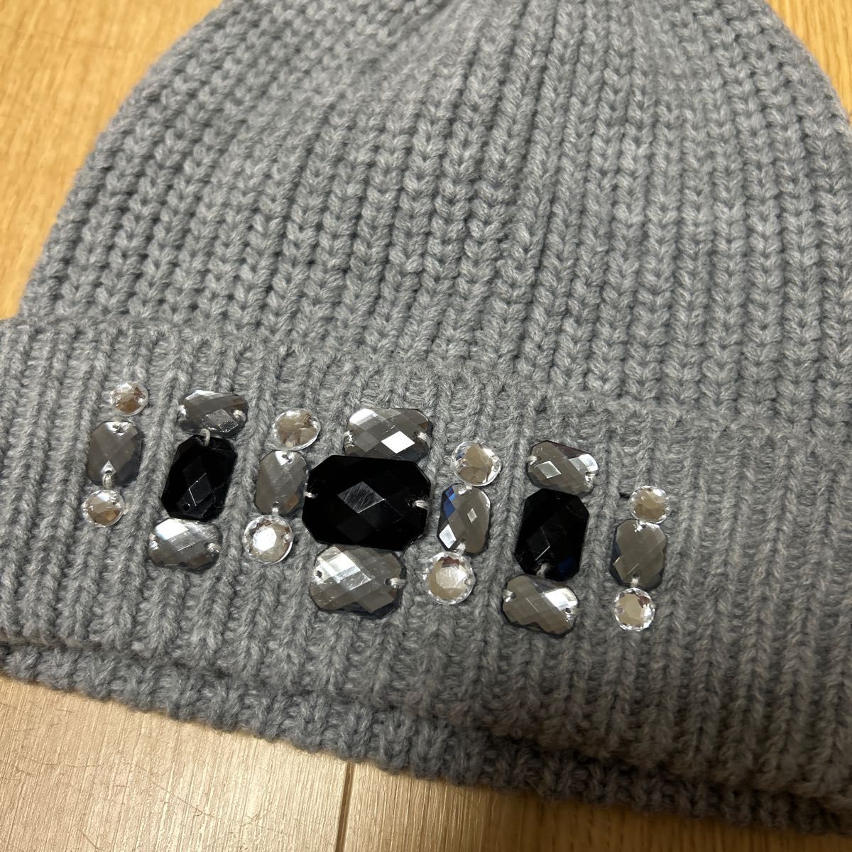 GU ジーユー☆ニット帽　帽子　ニットキャップ ビーニー ニット帽 KNIT