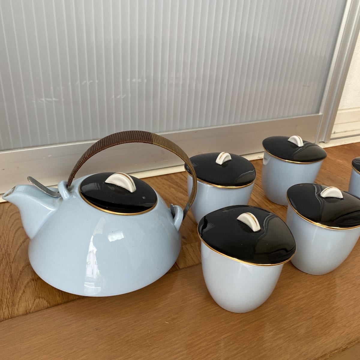 Yahoo!オークション - 東洋陶器 KOKURA WARE 急須&蓋付き湯のみ5 Yahoo!オークション - 東洋陶器 KOKURA WARE 急須&蓋付き湯のみ5