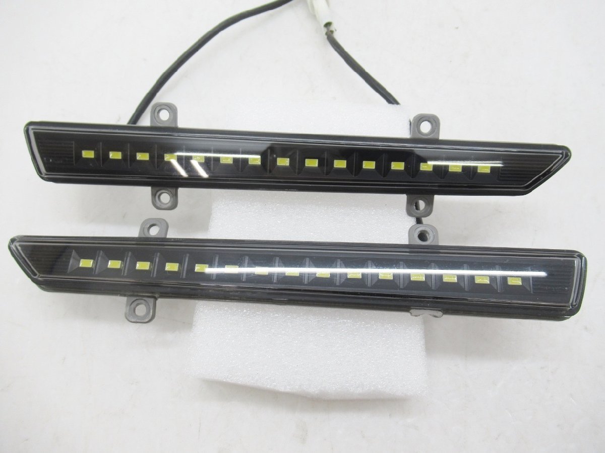 《売り切り》 ノア ヴォクシー ZRR80 ZRR85 80 TRD 左右 フロントスポイラー用 LED デイライト (M088282)