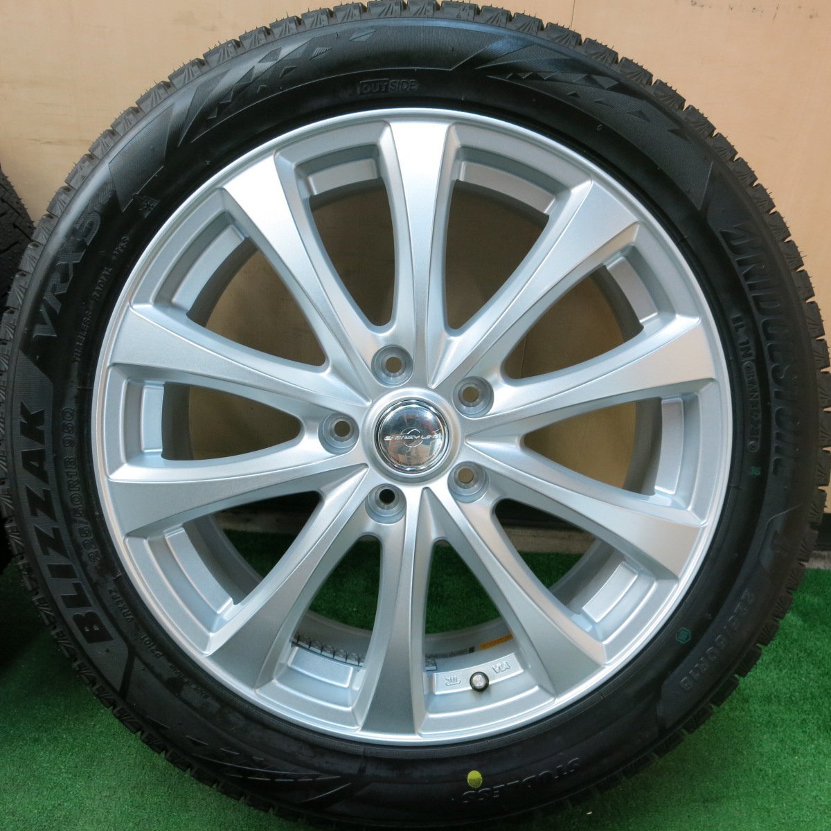 未使用！21年★スタッドレス 225/50R18 ブリヂストン ブリザック VRX3 ENERGY LINE エナジーライン 18インチ PCD114.3/5H★_画像2