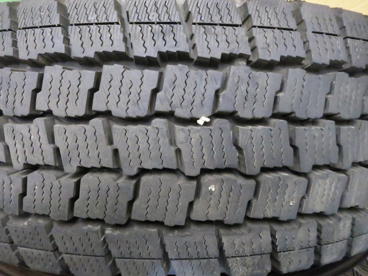 [送料無料]バリ溝！9.5分以上★トヨタ 200系 ハイエース 純正 スチール 195/80R15 スタッドレス グッドイヤー PCD139.7/6H★3022208Hス_画像9