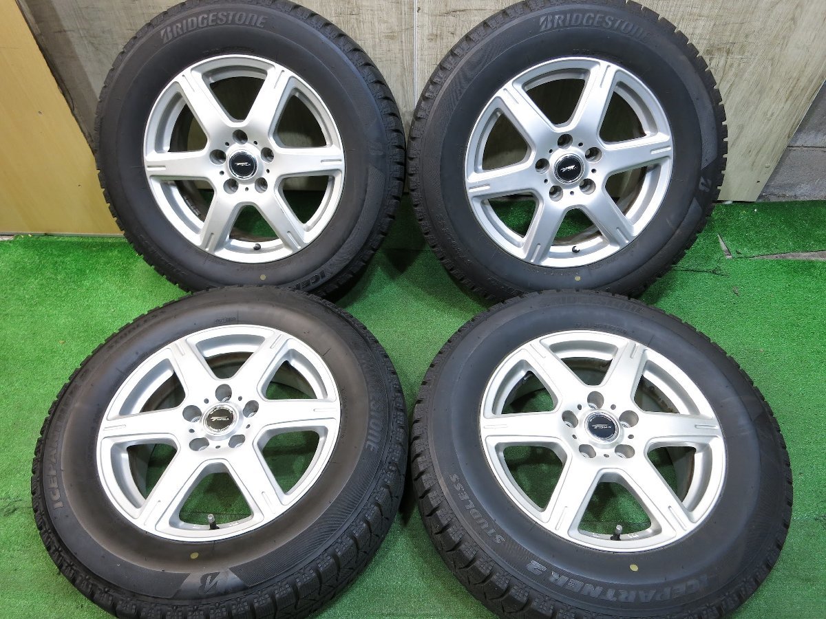 [送料無料]バリ溝！20年！9.5分以上★スタッドレス 215/65R16 ブリヂストン アイスパートナー2 TOPRUN PCD114.3/5H★2102613Hス_画像1