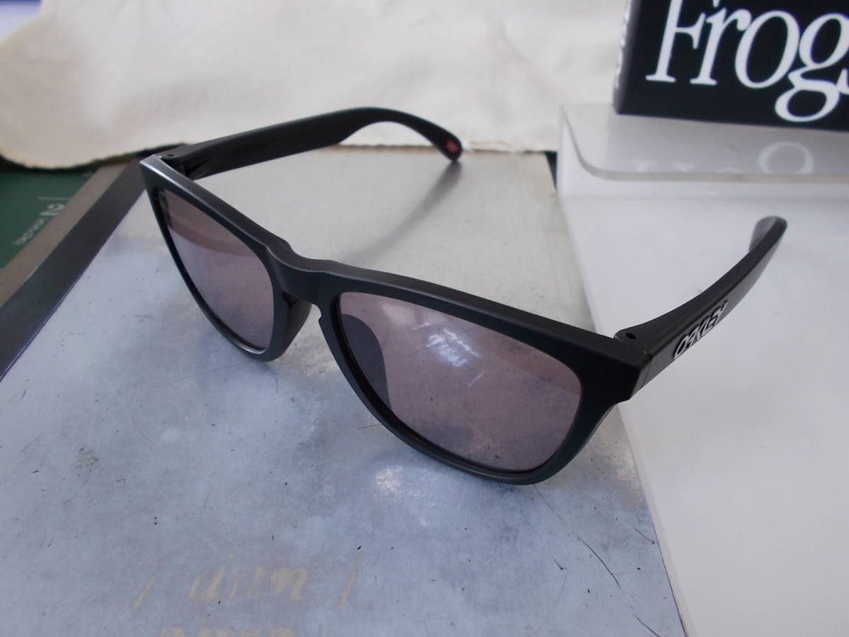 OAKLEY Oacley FROGSKINS (A) OO9245-E354 солнцезащитные очки retro дизайн . модный MATTE BLACK × PRIZM SLATE линзы 