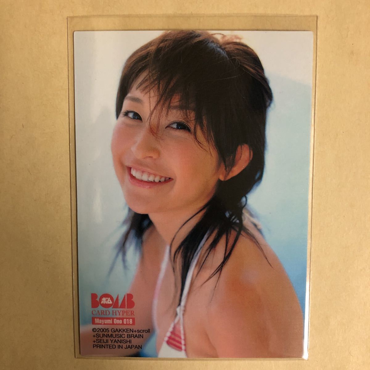 小野真弓 2005 ボム トレカ アイドル グラビア カード 水着 ビキニ 018 タレント トレーディングカード BOMB_画像2