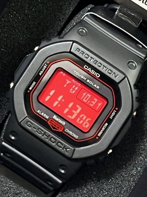 CASIO G-SHOCK GW-B5600AR-1JF　ブラック レッド　Bluetooth　ソーラー電波腕時計　Black and Red Series_画像2