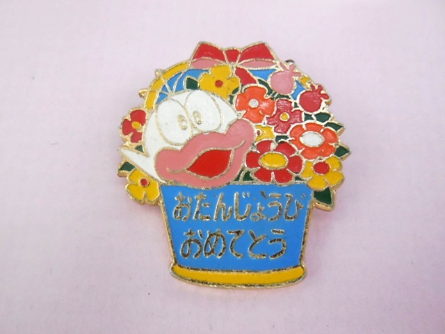 小学館 オバケのQ太郎 おたんじょうびおめでとう バッジ P子 小学館 オバケのQ太郎 おたんじょうびおめでとう バッジ P子