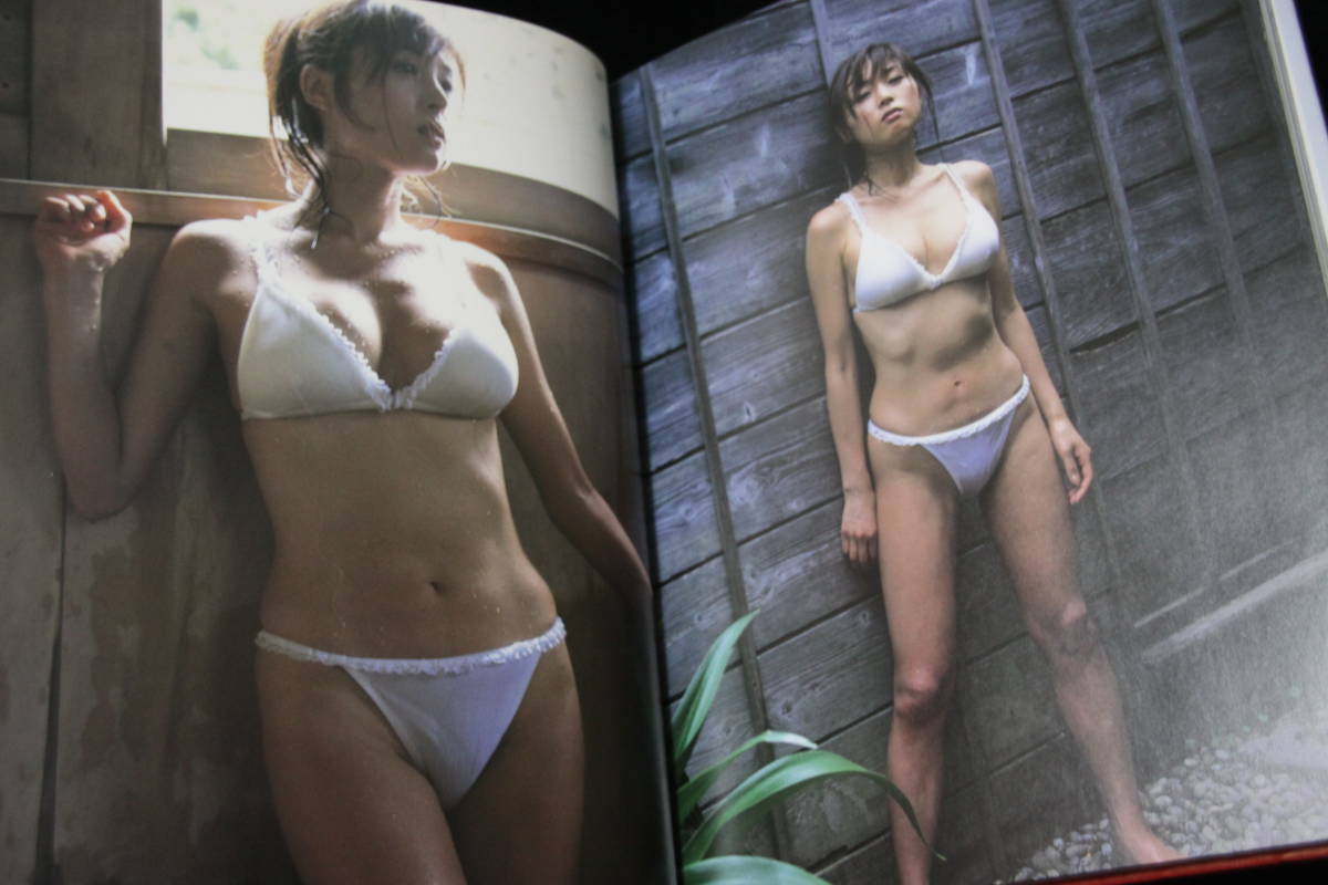 ＜PANIC＞上杉梨華セカンド写真集、巨乳90㎝、TV「トゥナイト2」、映画「ファイトガールズ」、ビキニ水着、下着ランジェリー、四つん這い_画像2